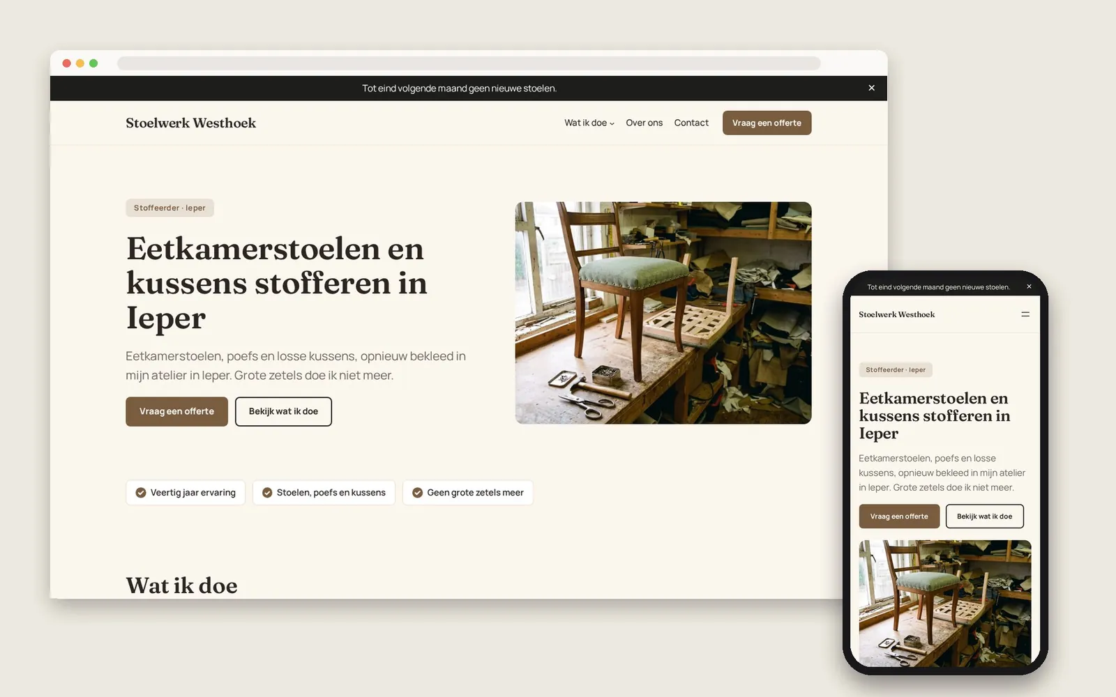 De website van Stoelwerk Westhoek op computer en gsm